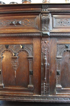 17th C Flemish oak cupboard 2