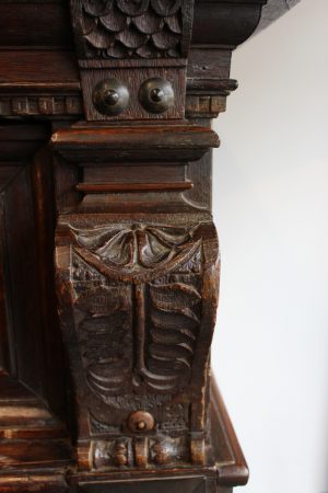17th C Flemish oak cupboard 1
