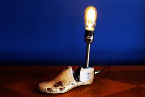 upcycled recycled bespoke wooden shoe last light lamp 2