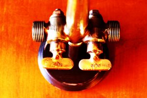 Upcycled recycled bespoke brass beer barrel tap lamp light 7