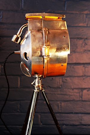 Bullfinch tripod lamp for sale 11