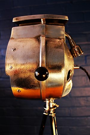 Bullfinch tripod lamp for sale 7