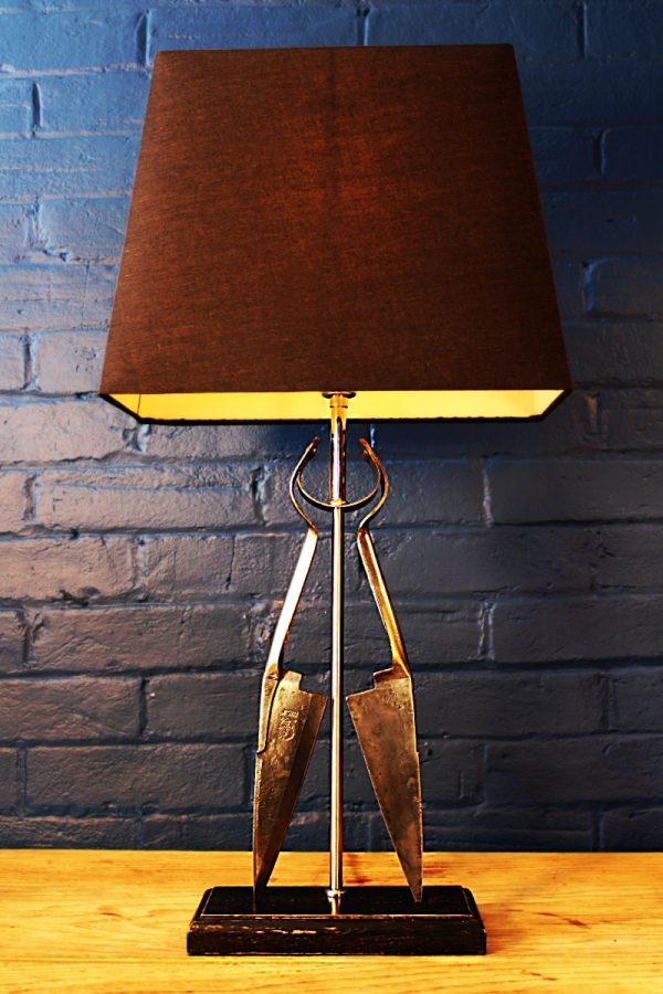 Wool shears table lamp for sale 9