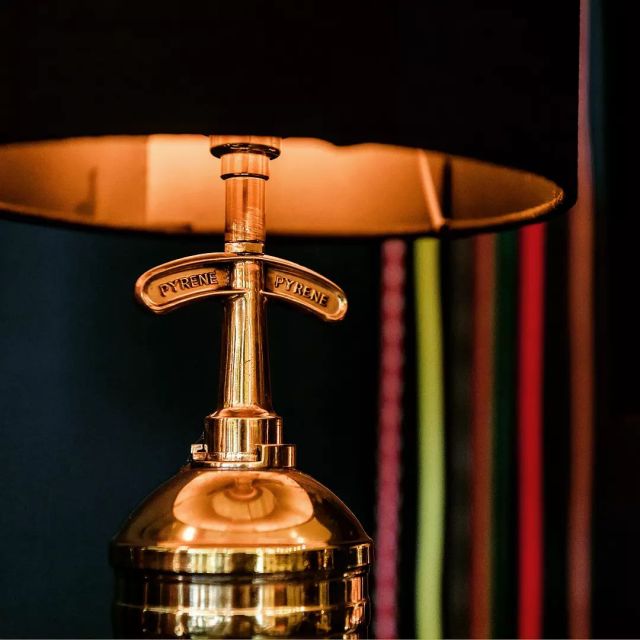 Re-imagined transport fire extinguishers deliver a great looking table lamp!

#bespokelighting #interiordesign #inspiration #design #lighting #lamps #upcycle #georgejuniperandco #homeliving #intetiorstyling #suffolk #peasenhall #londonlife #interior4you #cool #artdesign #mancave